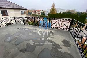 будинок за адресою Золоче Авеню