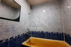 квартира за адресою Космонавтів вул., 17
