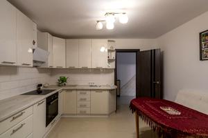 квартира за адресою Крайна вул., 1
