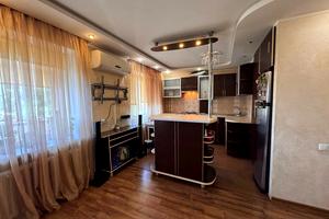 квартира за адресою Євгена Кухарця вул., 6