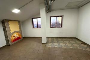 комерційна за адресою Автоливмашівська вул., 6А