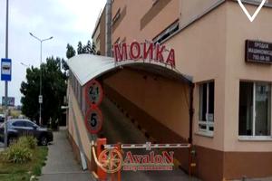 комерційна за адресою Академіка Сахарова вул., 22