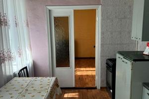 квартира за адресою Кам'янське (Дніпродзержинськ), Лісопильна вул., 76