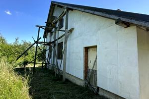 будинок за адресою с. Клузів, урочище Млин