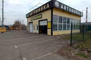 комерційна за адресою Братиславська вул., 54