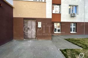 комерційна за адресою Машинобудівників вул., 31