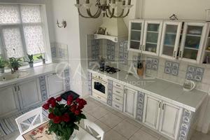 дом по адресу бучанський