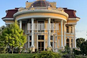 будинок за адресою с. Лісники, Лугова вул.