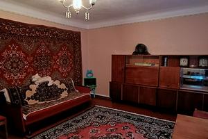 дом по адресу Центральна
