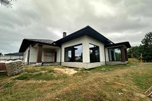 будинок за адресою пров. Каштановий