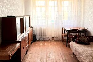квартира за адресою Кривий Ріг, Федора Караманиць вул. (Ватутіна), 56