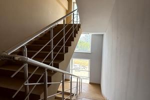комерційна за адресою майдан Ірини Бугримової пл., 1