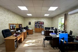 комерційна за адресою Робоча вул., 9