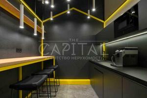 комерційна за адресою Кловський узвіз (Кловський), 7a
