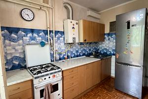 квартира за адресою Героїв України просп. (Героїв Сталінграду), 20В