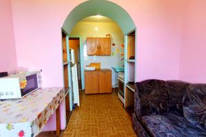 квартира за адресою Івана Мазепи, 85