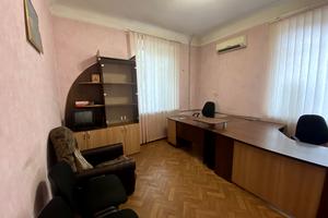 комерційна за адресою Криворіжсталі вул. (Орджонікідзе), 19