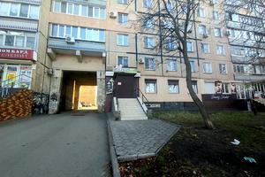 комерційна за адресою 200-річчя Кривого Рогу просп., 9