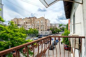 комерційна за адресою Київ, Оболонська вул., 21