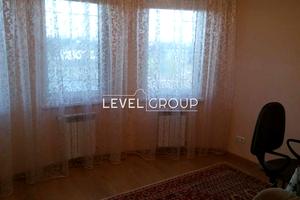 будинок за адресою Місячна вул., 11