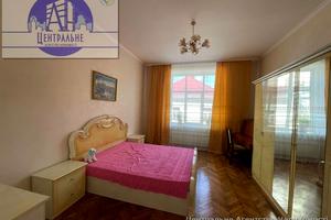 квартира за адресою Шкільна вул., 10