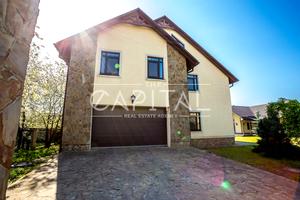 будинок за адресою вул. Ентузіастів