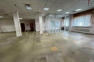 комерційна за адресою Бориспільська вул., 19Б