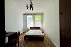 квартира за адресою Підзамче вул., 15
