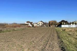 участок по адресу Тракторна