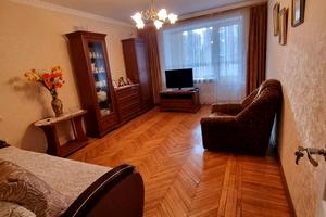 квартира за адресою Віталія Гуляєва вул., 15а
