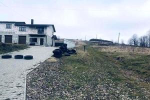 участок по адресу Євгена Коновальця, 4