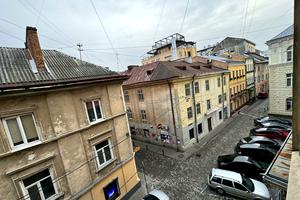 комерційна за адресою Остапа Нижанківського вул., 7