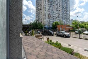 комерційна за адресою Олени Пчілки вул., 7
