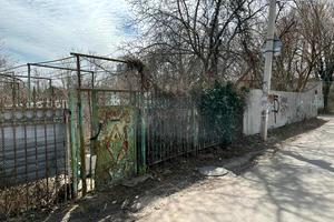 участок по адресу Бернардацци ул. (Красных Зорь)