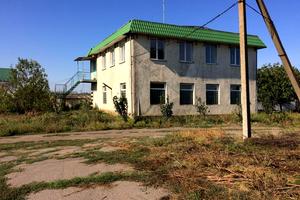 комерційна за адресою Новоселів вул., 9