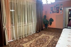 квартира за адресою Калинина , 10