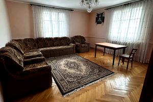 будинок за адресою с. Клубівці, Центральна