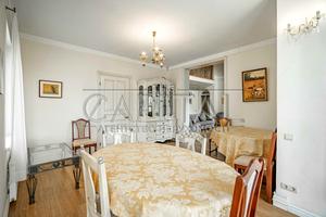будинок за адресою Центральна, 3