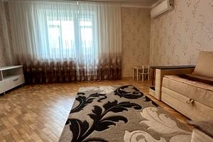 квартира по адресу Михаила Лушпы просп., 5