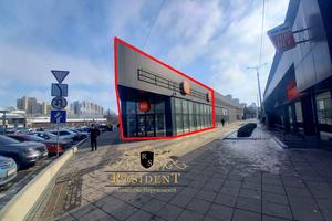 комерційна за адресою Ламана вул., 2