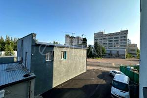 комерційна за адресою Дегтярівська вул., 51