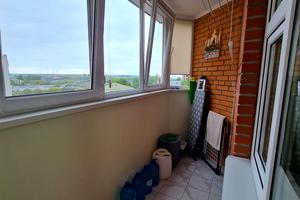 квартира за адресою Довженка вул., 8-Б