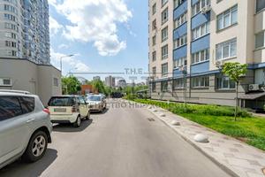 комерційна за адресою Олени Пчілки вул., 7