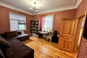 будинок за адресою Богдана Хмельницького вул.