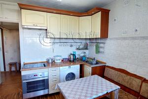 квартира за адресою Академіка Глушкова просп., 34