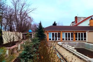 комерційна за адресою Тіниста, 8