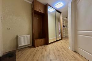 квартира за адресою Курсанта Єськова вул., 26