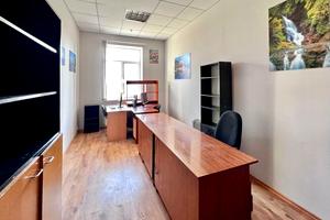 комерційна за адресою Костя Левицького вул., 112