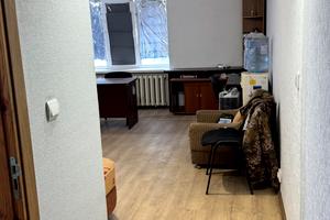 комерційна за адресою Каденюка вул. (Танкопія), 35