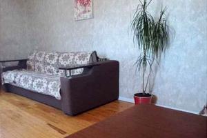 квартира по адресу Строителей ул., 8